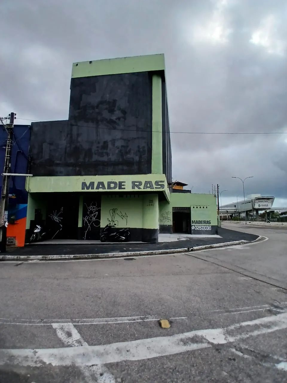 PAPICU - AVENIDA SANTOS DUMONT , 4091 - Prédio Comercial com 3 pavimentos medindo 490m² ,  - Foto 2