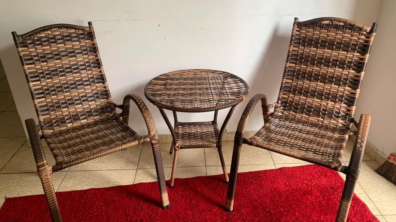 Kit Mesa com cadeiras 