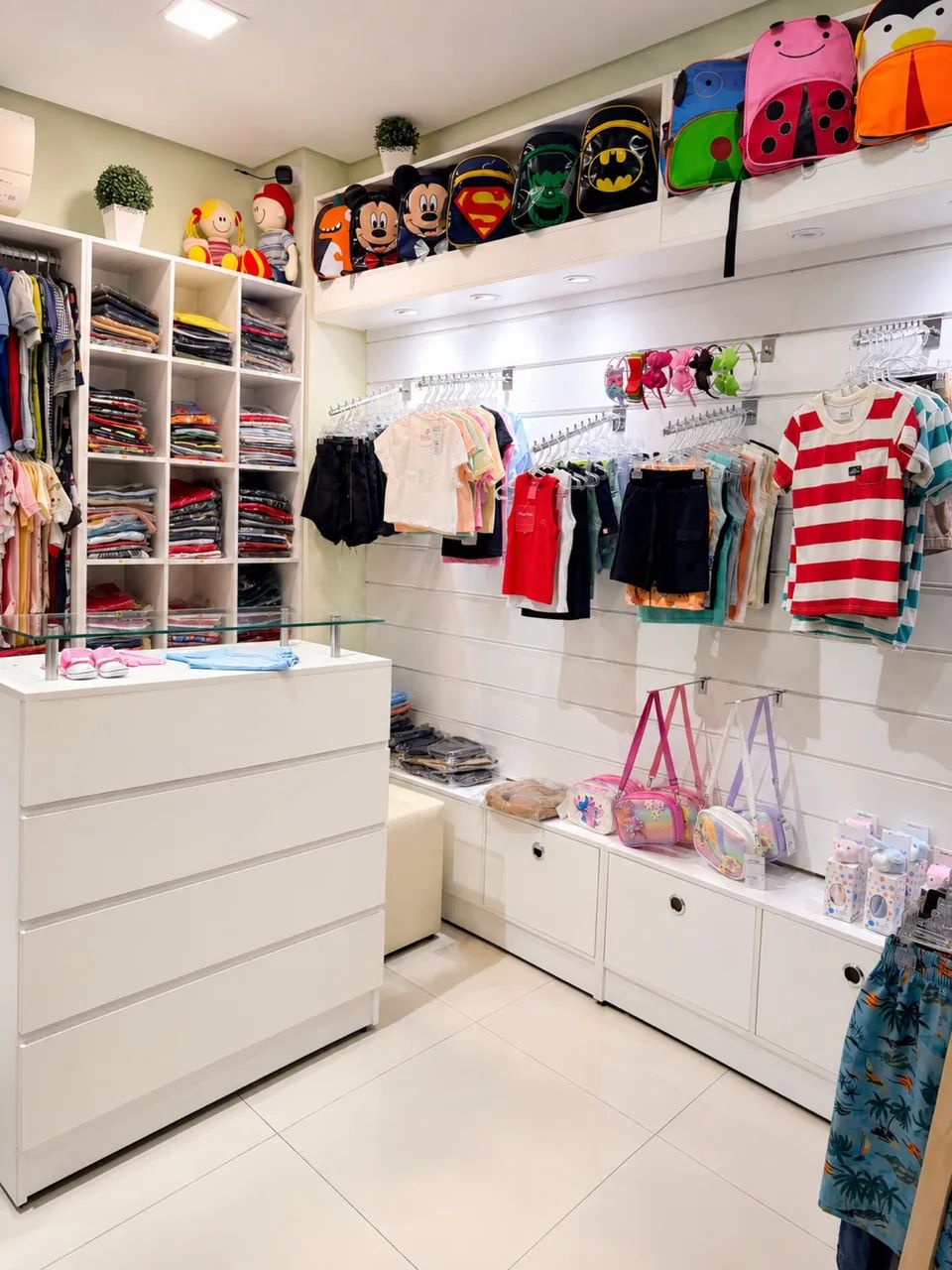 Passa-se ponto comercial - Loja infantil completa na Aclimação/SP - Foto 5