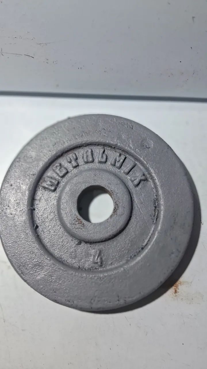 Vende_se 2 anilhas  de 4 kg cada  - Foto 2
