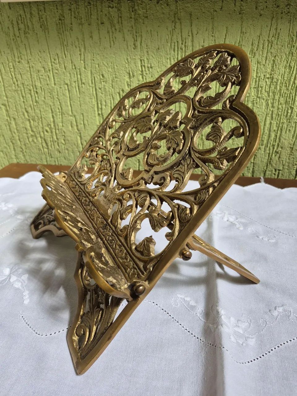 Porta bíblia de bronze 
