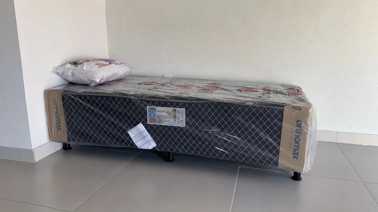 Cama box solteiro + travesseiro de brinde  - Foto 2
