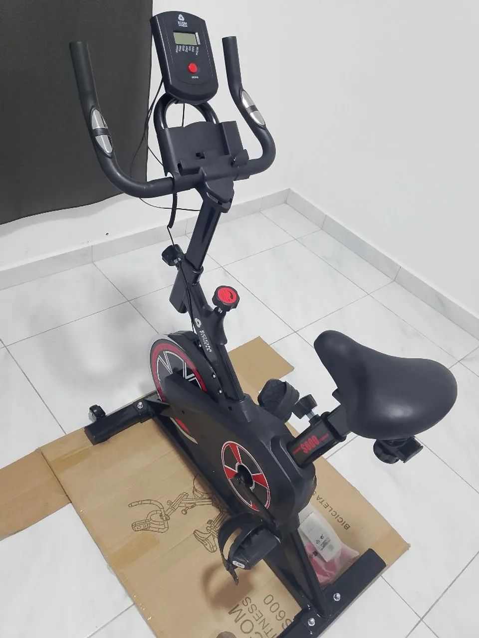 Vende-se bicicleta ergométrica nova. - Foto 3