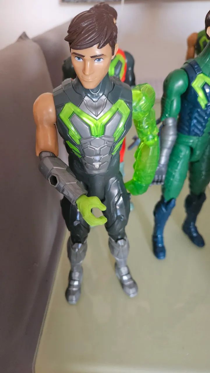 Bonecos max steel - Foto 3