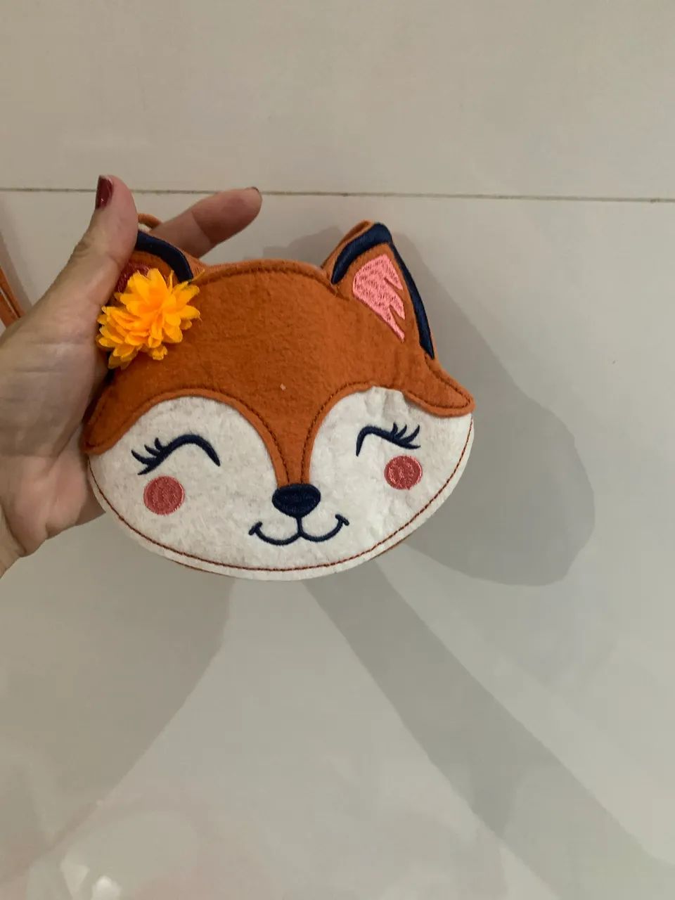 Bolsinha infantil cara de lobo  - Foto 3