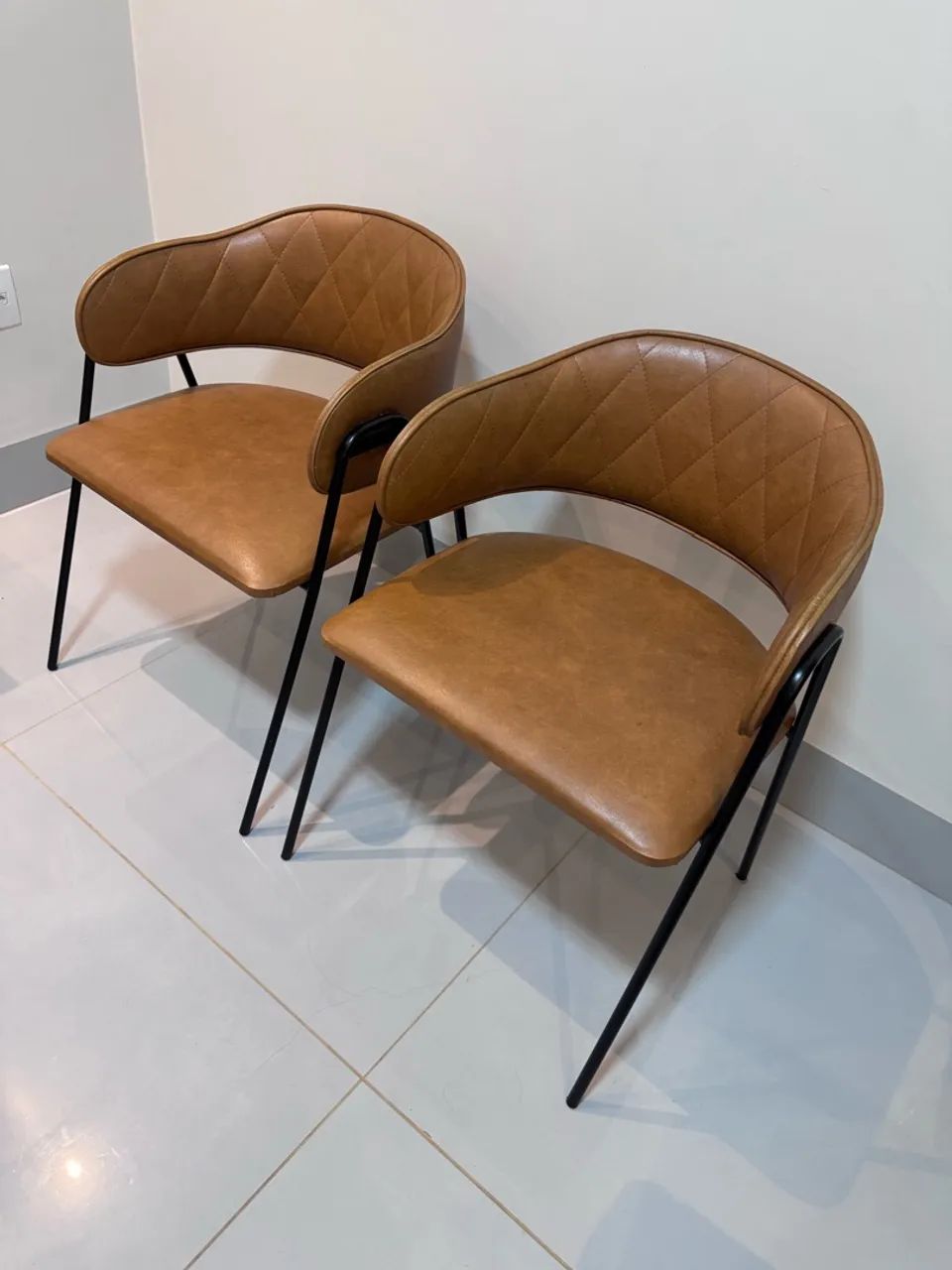 Poltronas em couro caramelo  - Foto 4