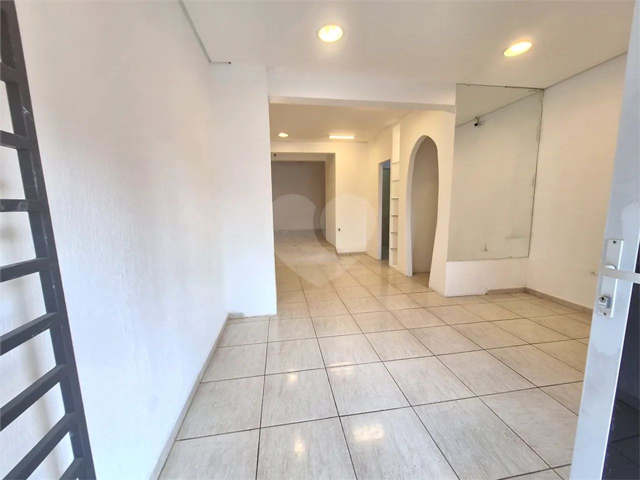 Loja para Locação no Centro em Vinhedo/SP
