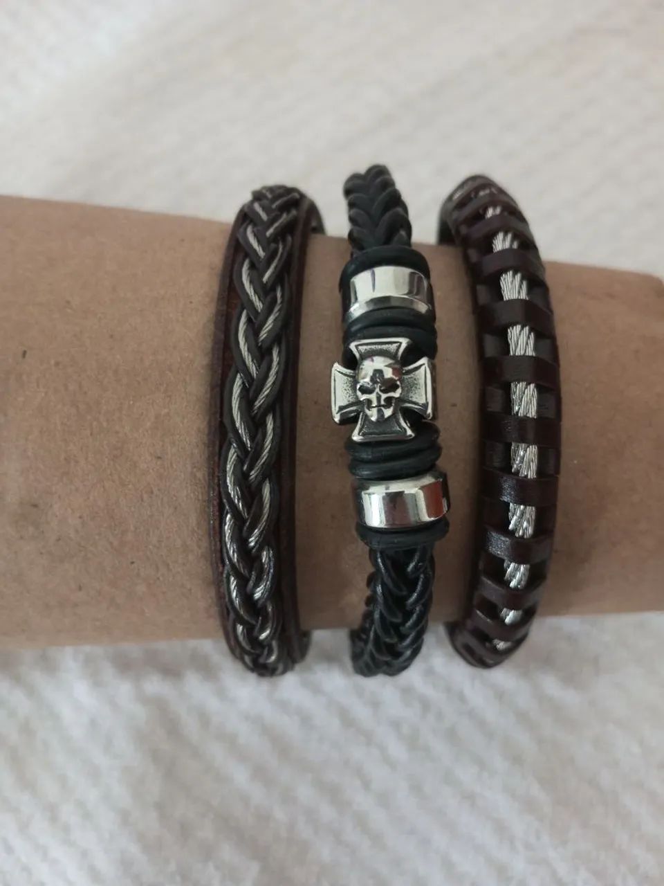 Kit com 3 Pulseiras Masculinas - Foto 3