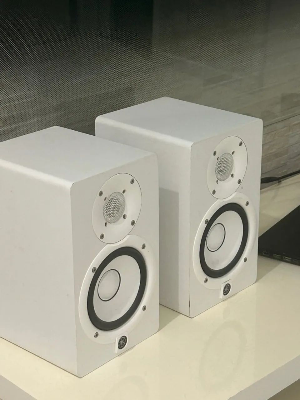 Caixas Yamaha HS5 Brancas