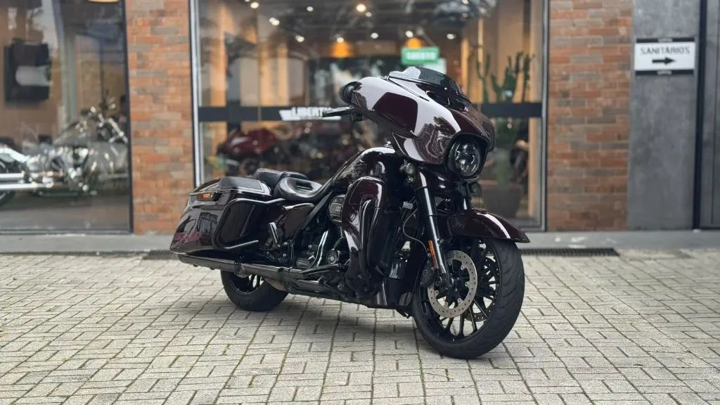 CVO STREET GLIDE FLHXSE - Foto 2