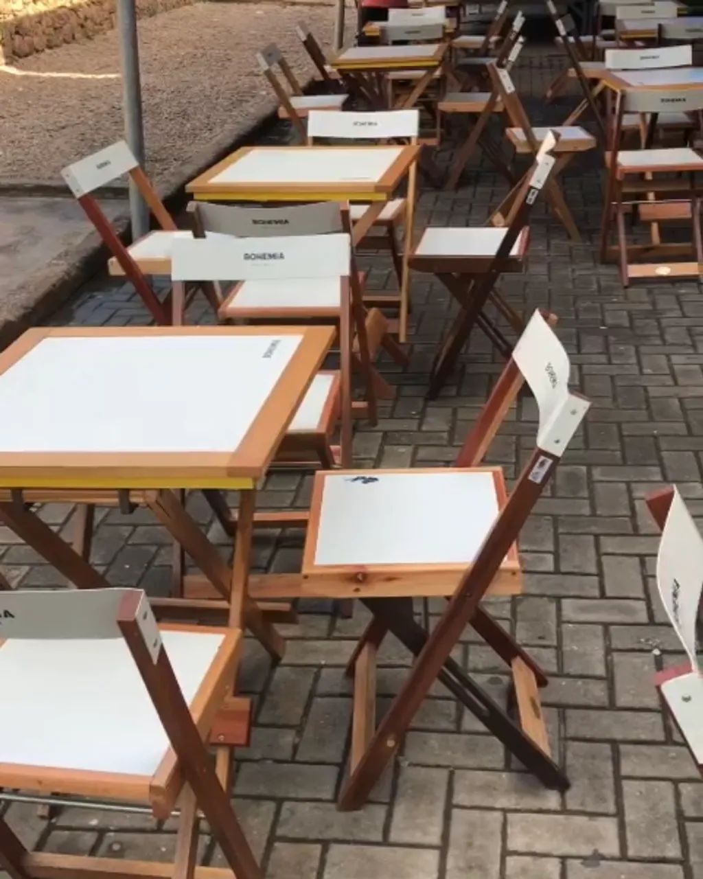 Aluguel de Mesas para Bares e Eventos