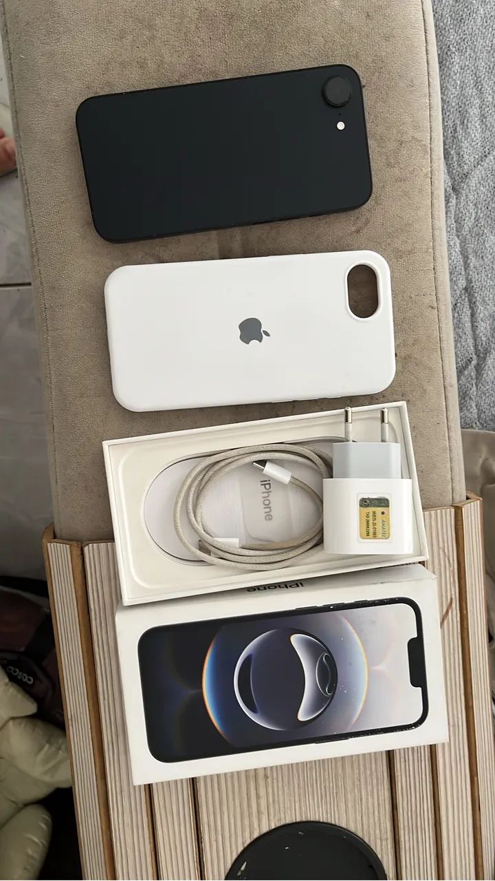 iPhone 16e TODO ORIGINAL NA CAIXA