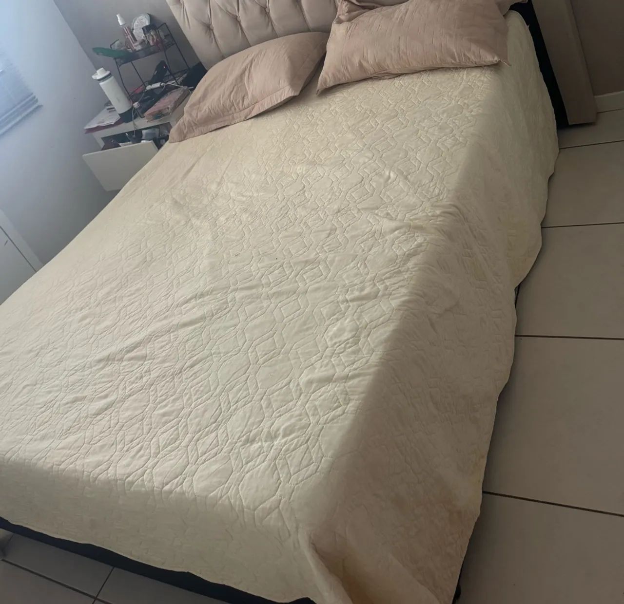 Cama box com baú