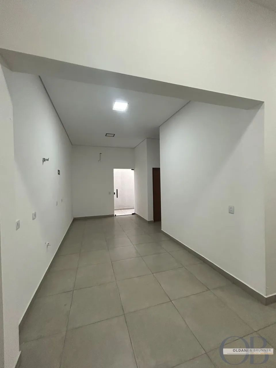 SALA COMERCIAL NO CENTRO DE UBATUBA