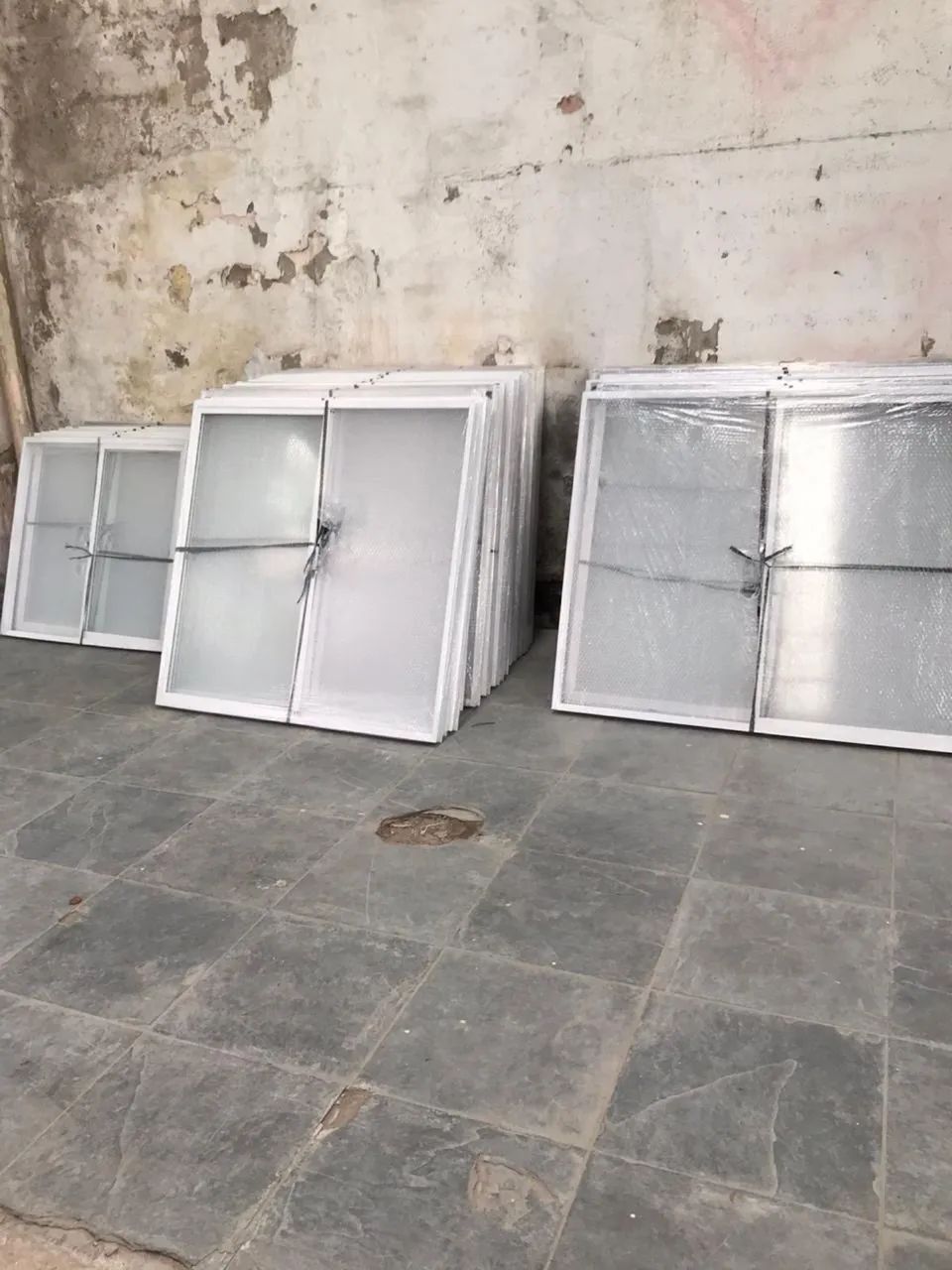 ALUMINUM WINDOWS64962669076611121
