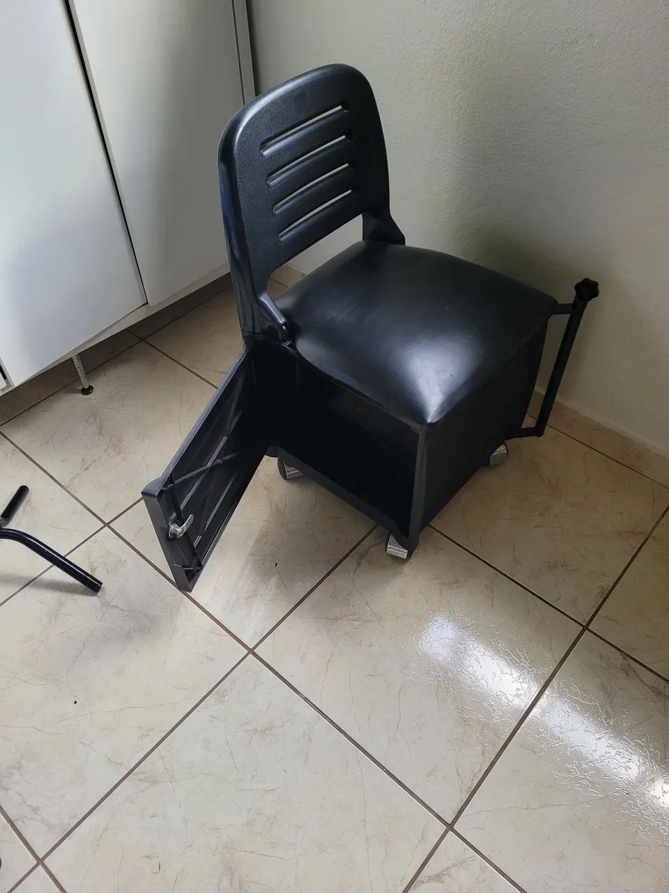 Carrinho auxiliar profissional para salão - Foto 2