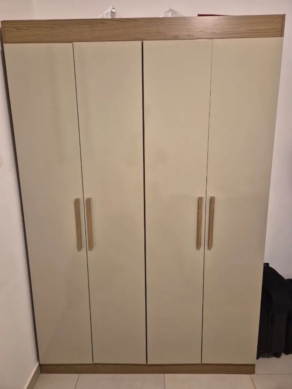 Guarda roupa solteiro 