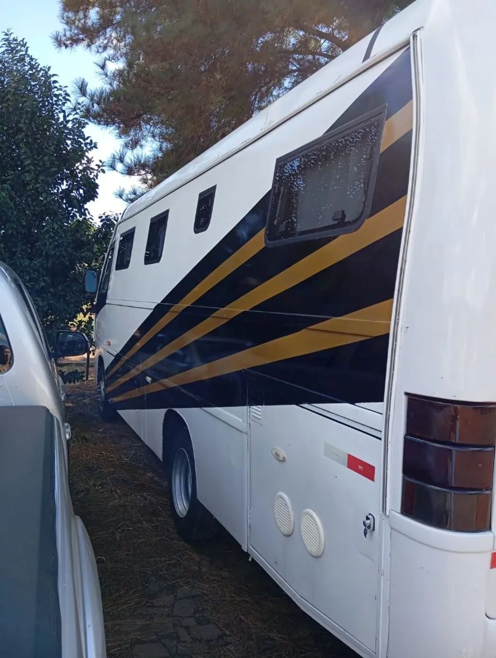 Vendo um motorhome 
