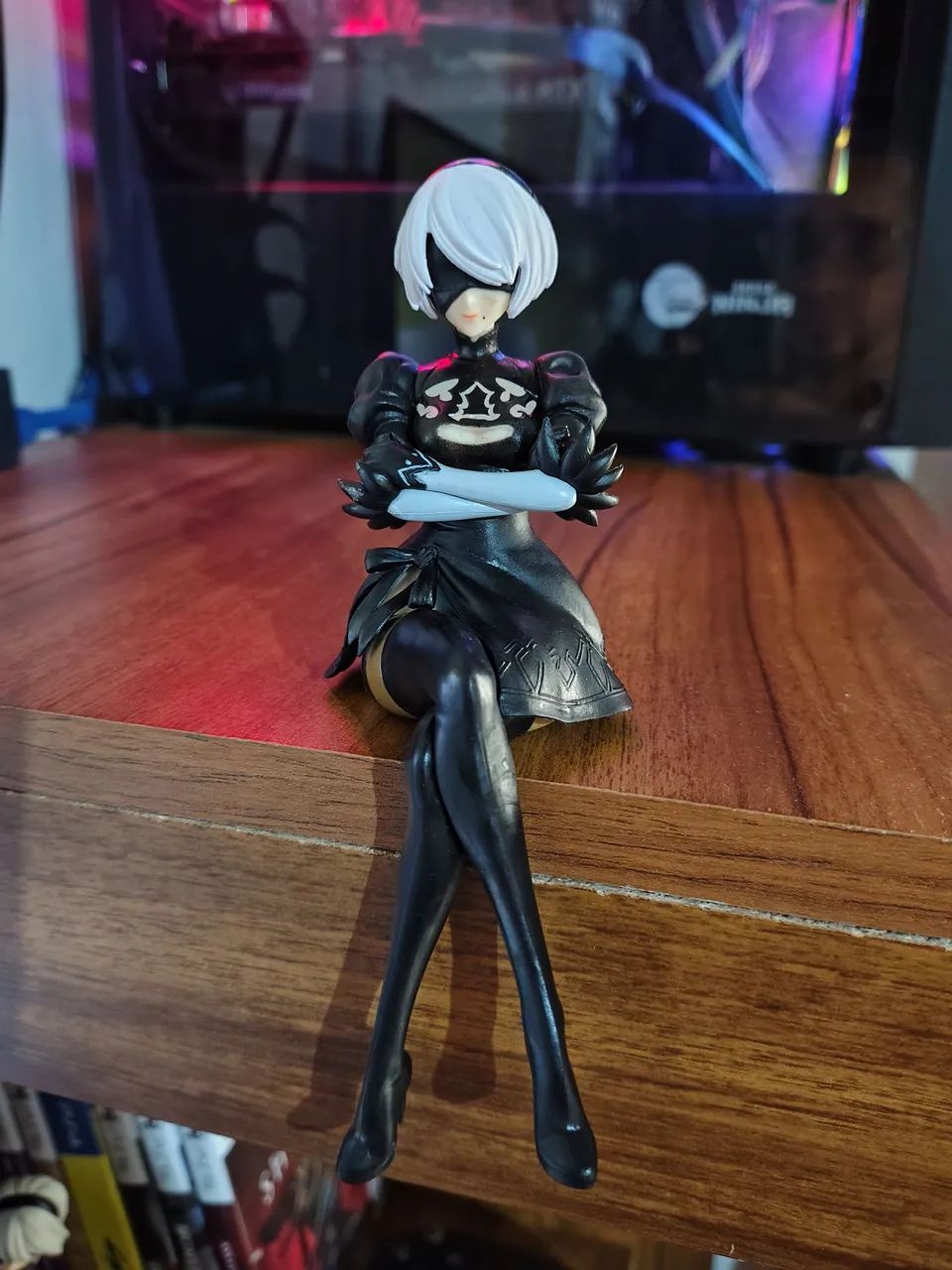 Action Figurine 2B NieR Automata (sentada)