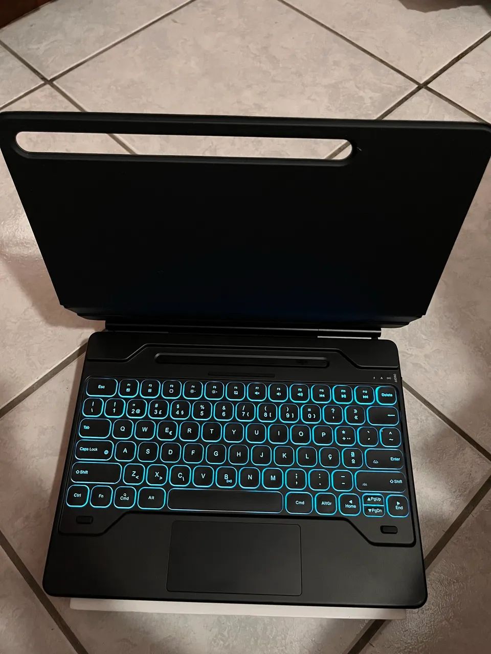 Capa c/ Teclado e Trackpad para Samsung Galaxy Tab S10+/S9 Fe+/S9+/S8+/S7+/S7 FE 12.4 POL - Foto 3