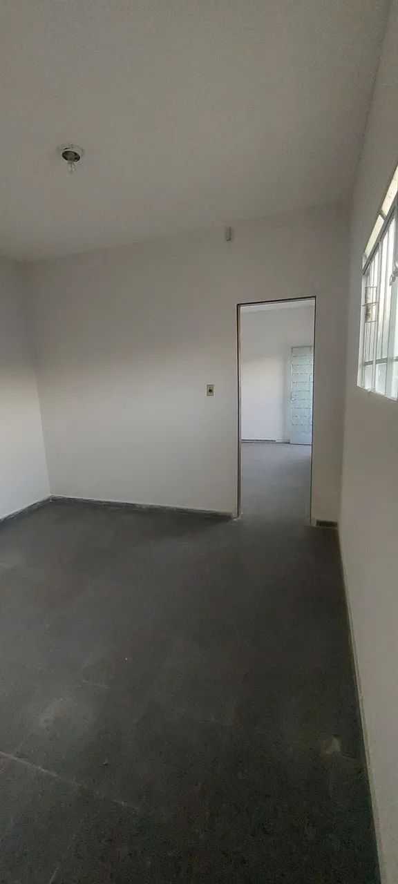 Alugo um barracão com 1 quarto e uma casa com 2 quartos - Foto 4