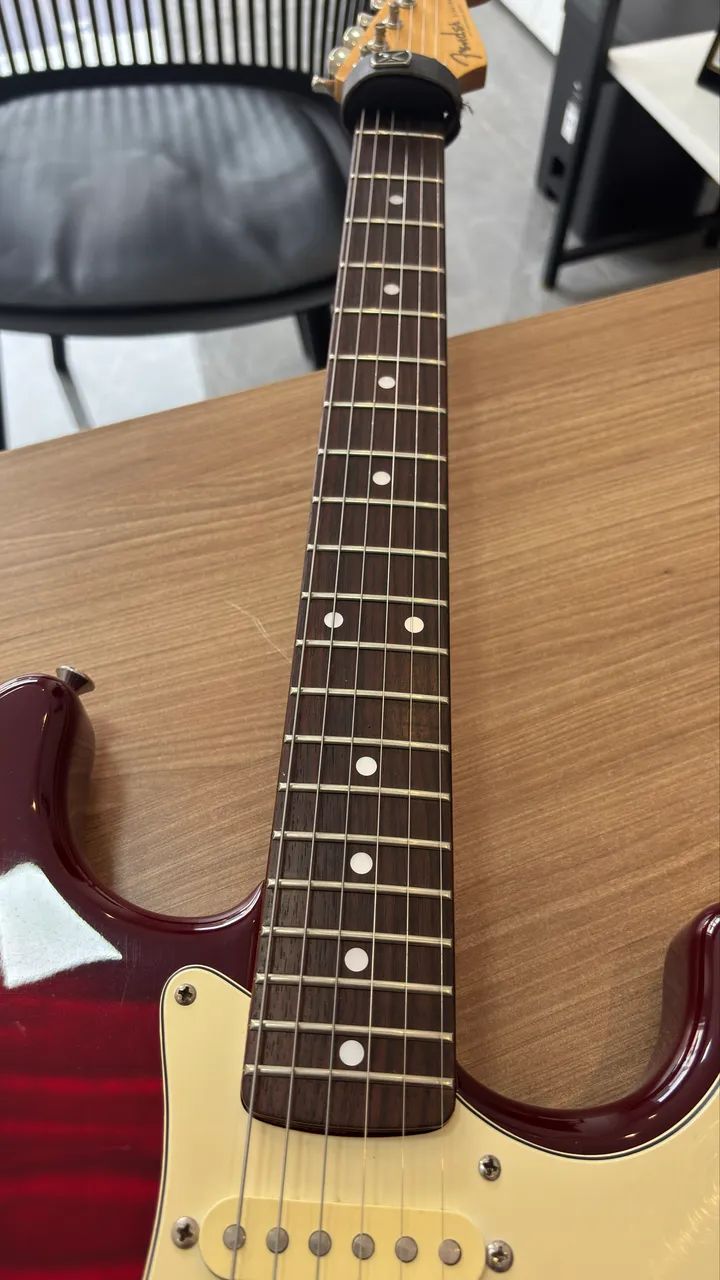 Fender - Floyd Rose - Japonesa - Foto 3