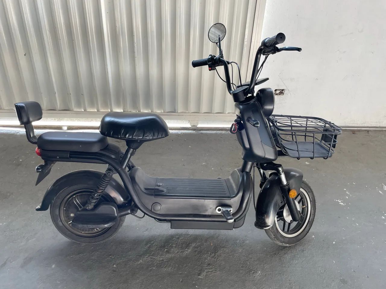 Scooter Bee u1X