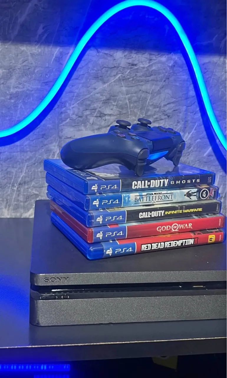 PS4 Slim 