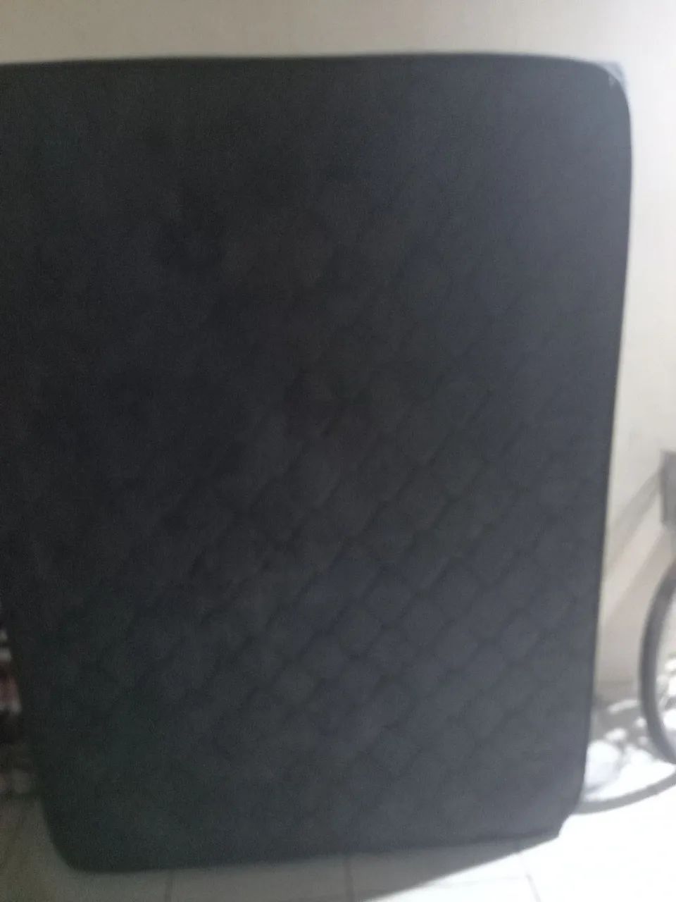 Vende-se uma cama de casal box preta *17