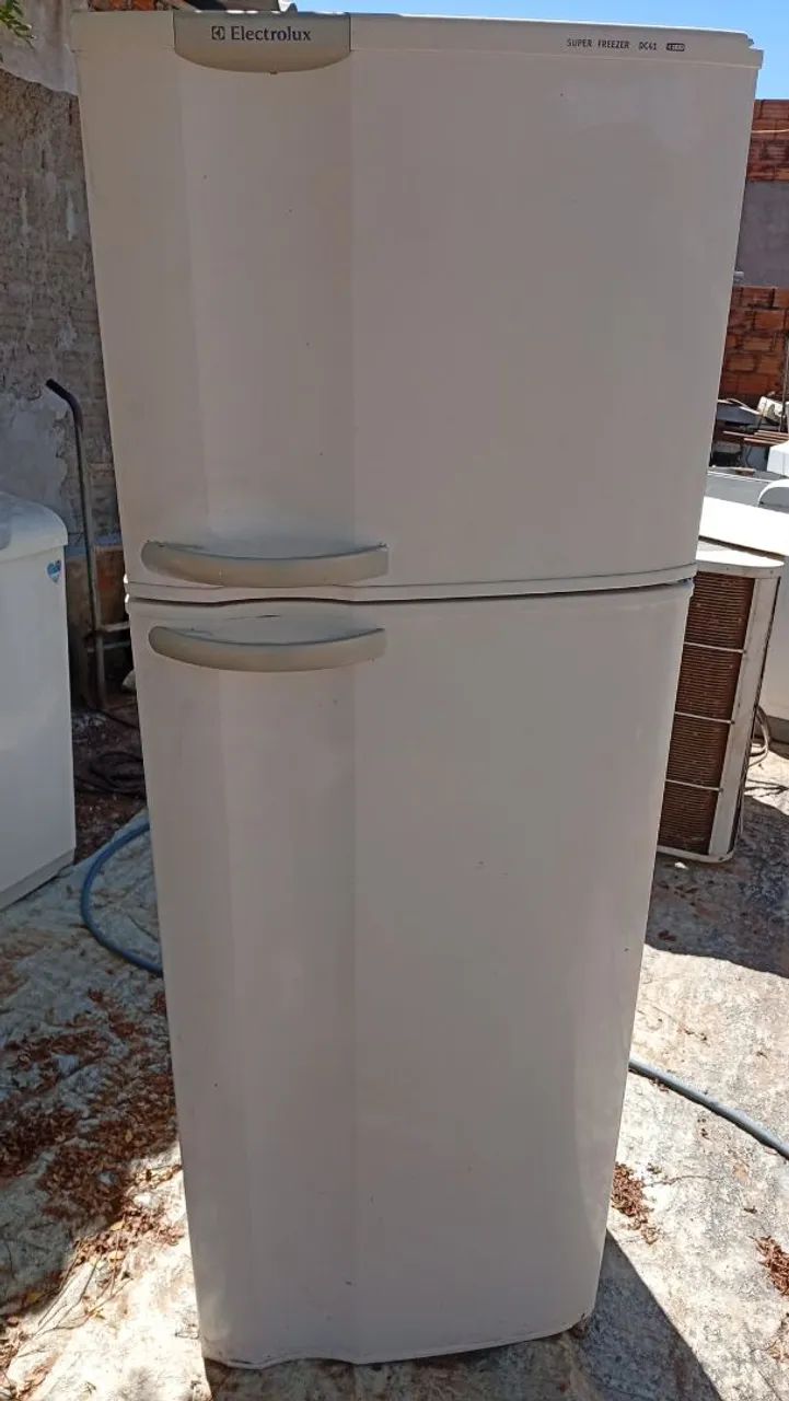 Geladeira a venda