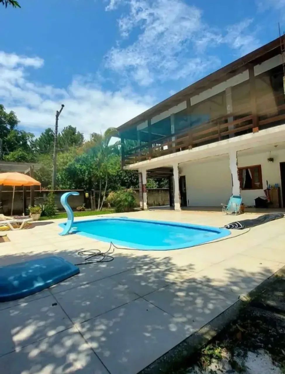 Imóvel para venda possui 220 metros quadrados com 5 quartos - Foto 2