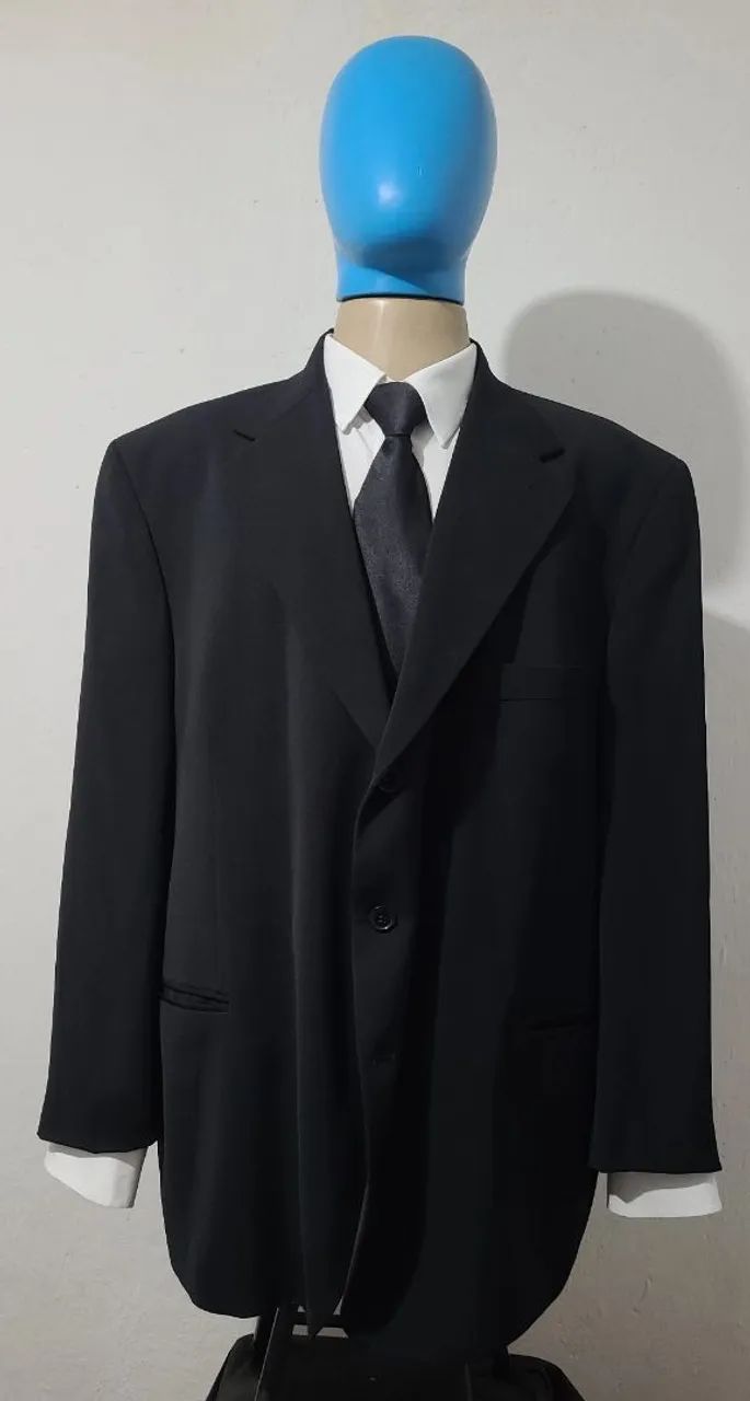 Blazer Preto tamanho 64, bonito, elegante, bem confortável, design moderno, atual. 