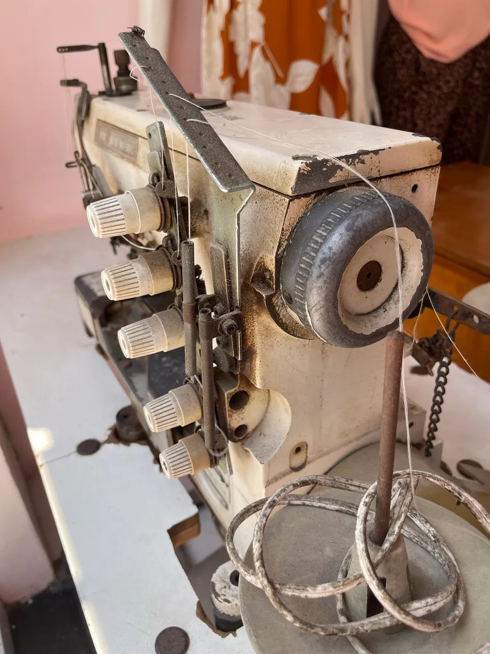 Máquina de costura Galoneira  - Foto 2