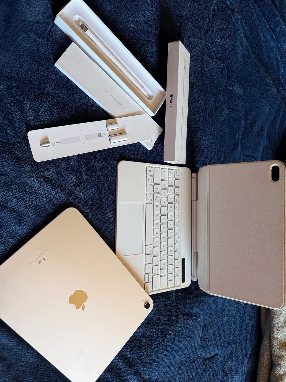 iPad 10ª Geração 64GB + Apple Pencil + Magic Keyboard - Foto 2