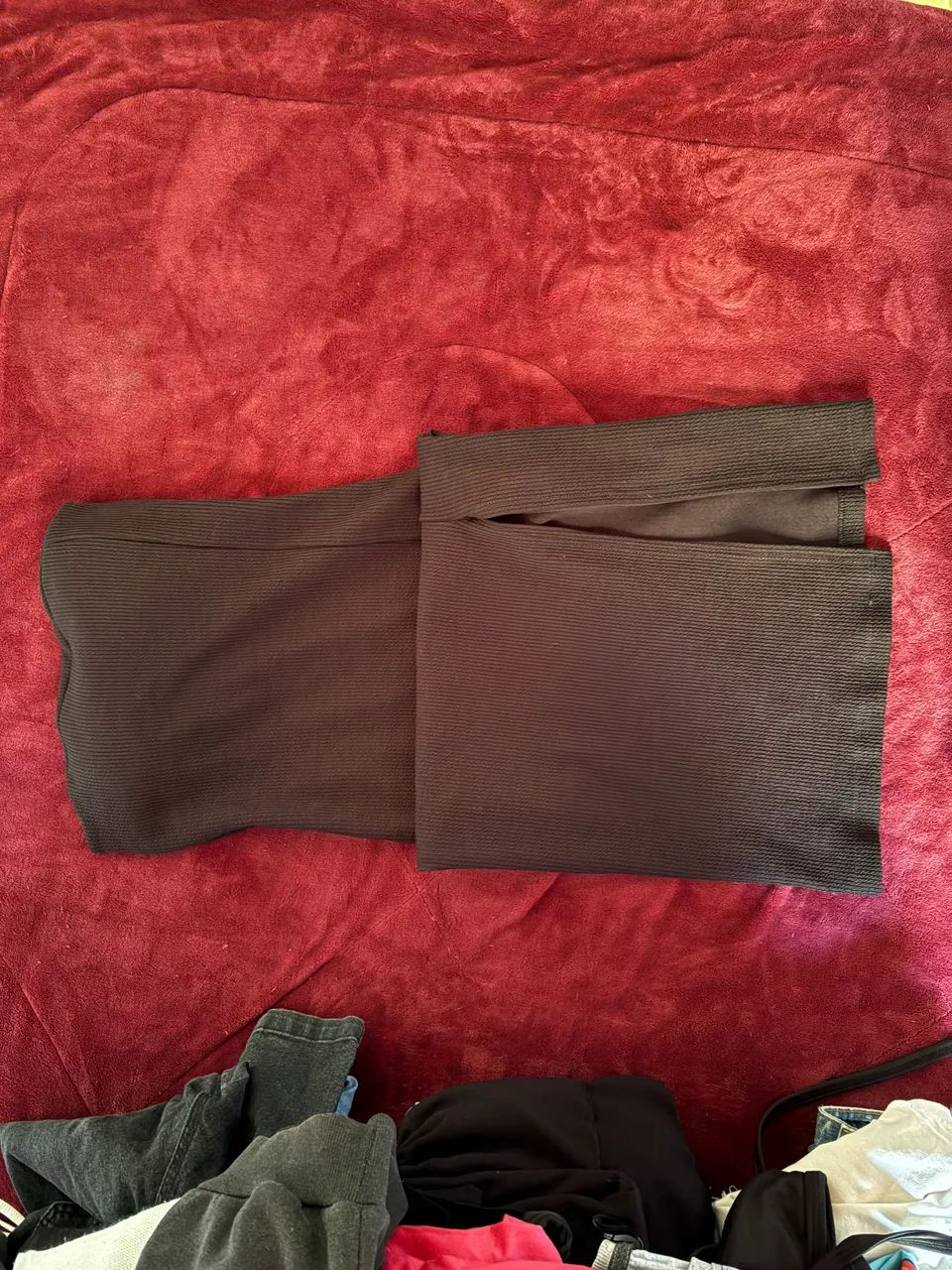 Vestido preto longo com bojo e fenda tamanho M 