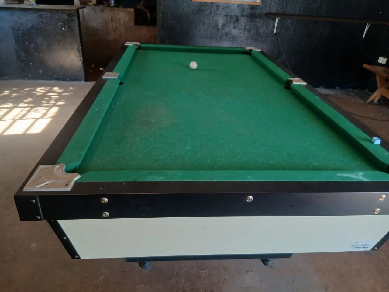 Vendo mesa de sinuca 2,600 pra sair hoje  - Foto 2