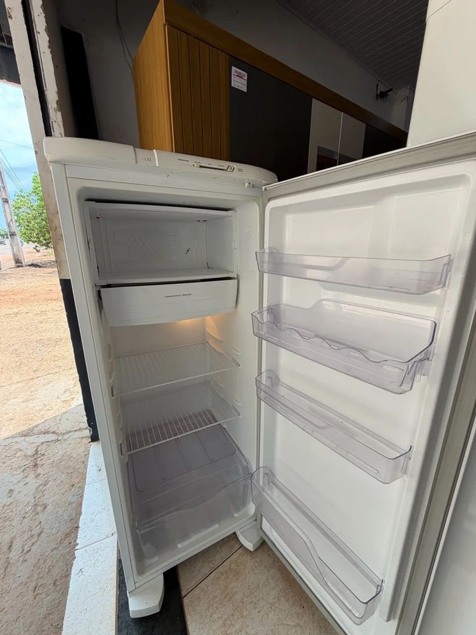 Geladeira Eletrolux 260 litros  - Foto 2