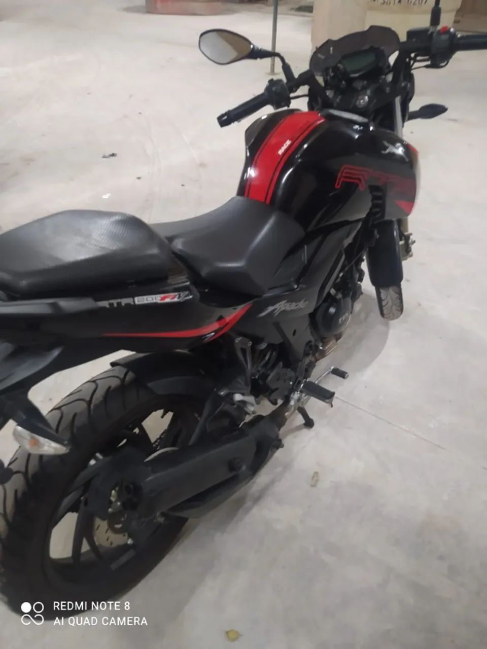 Apache RTR 200  - Foto 2