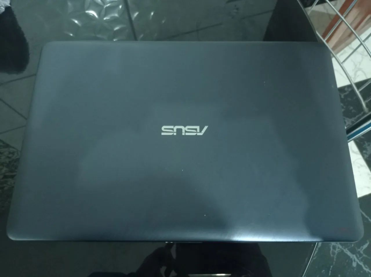 Notebook para uso de peças 