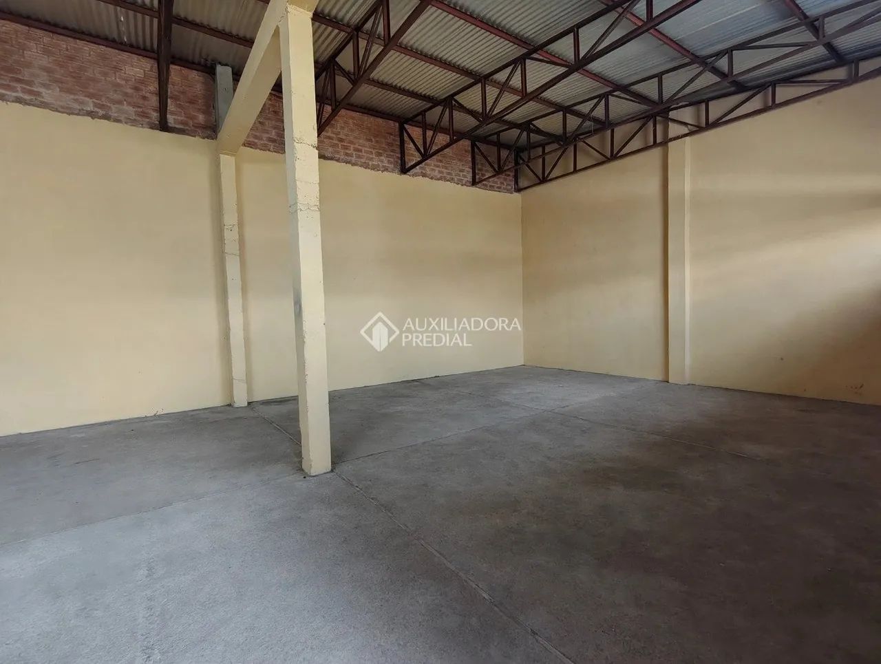 Casa comercial com estacionamento em Partenon - Foto 3