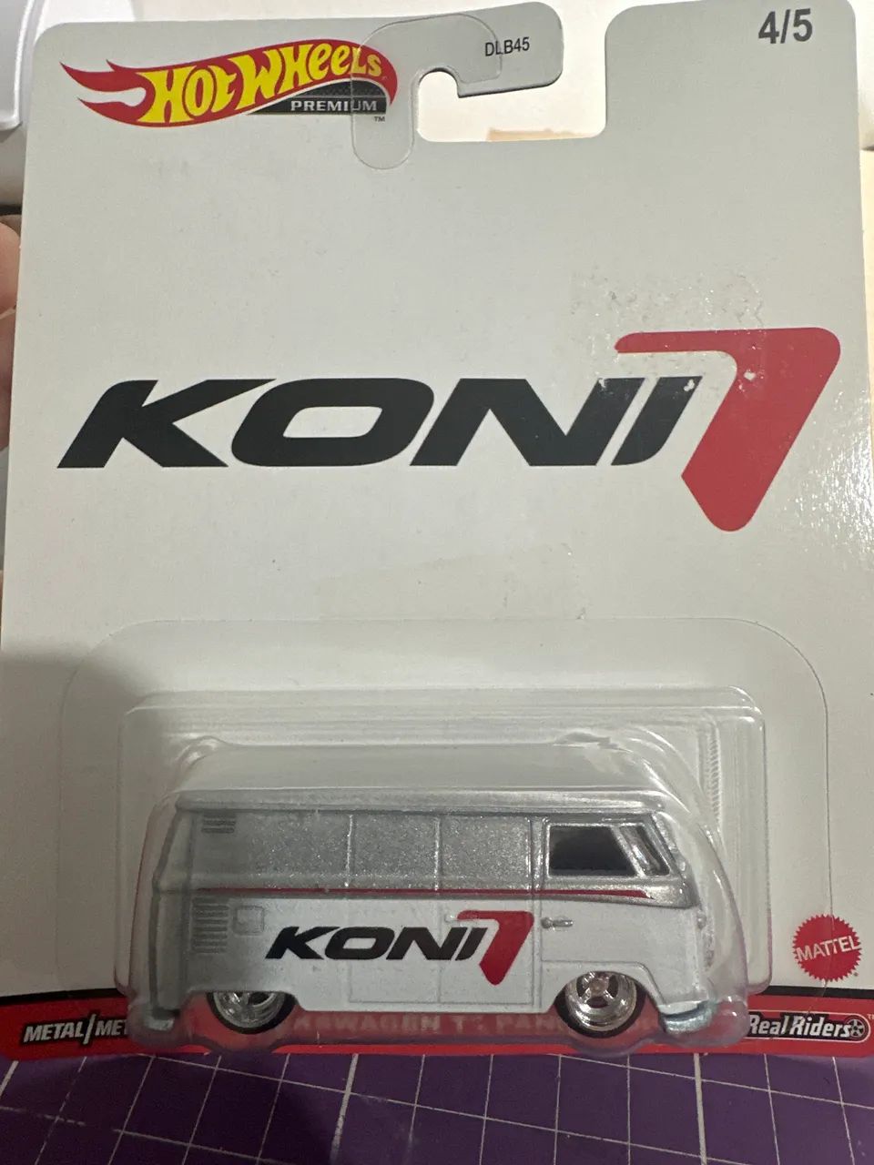 Hot Wheels Premium - Volkswagen T1 Panel Bus KONI