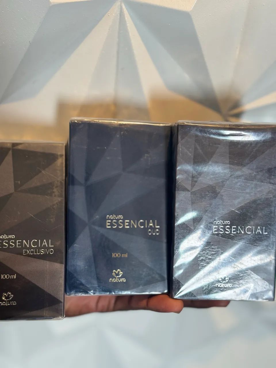 Essencial Natura Oud, Trad, exclusivo