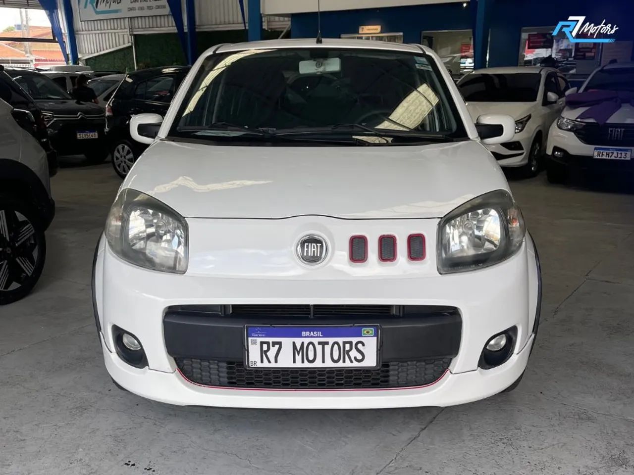 Fiat Uno Sporting 1.4 EVO Fire Flex 8V 4P 2013 - Foto 3