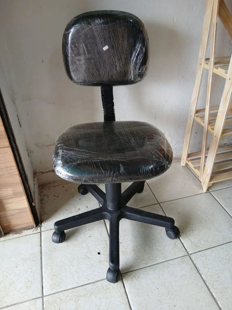  Cadeiras  de escritório  - Foto 4