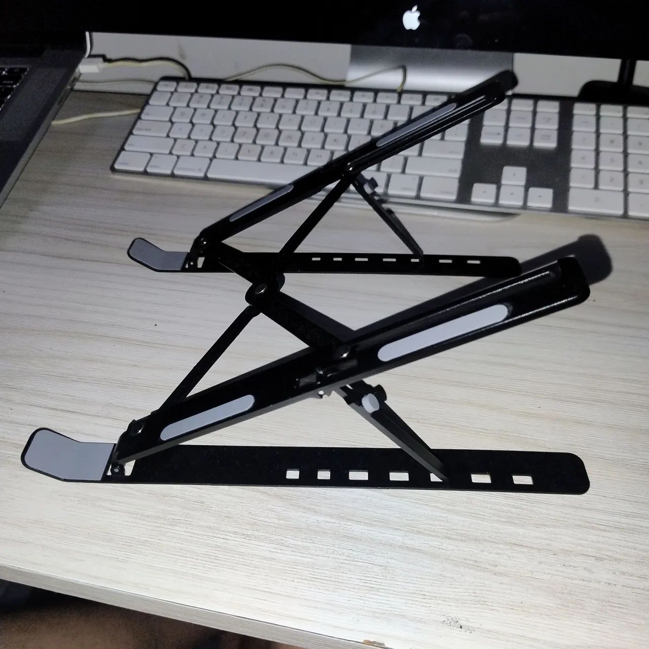 Suporte para Notebook Laptop Base Elevada Articulada Na Caixa  - Foto 2