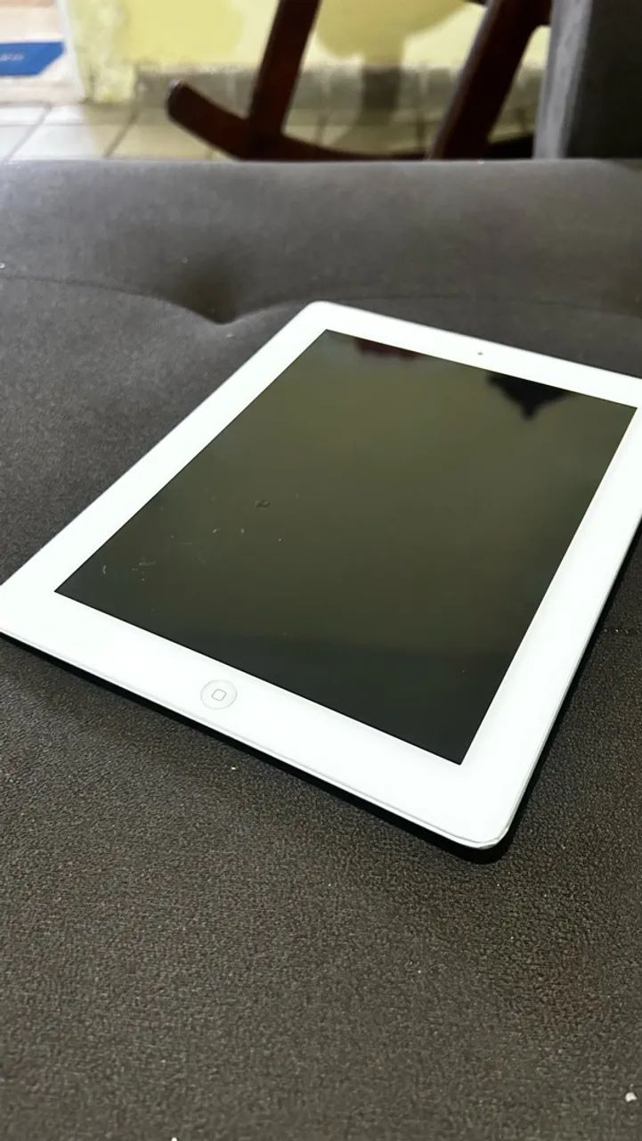 iPad 4ª Geração 64GB + Caneta Stylus Branca - Foto 3