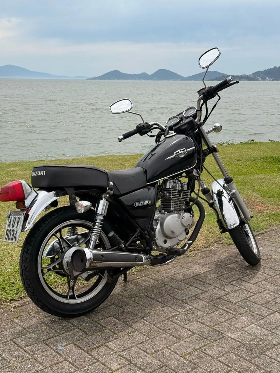 Suzuki Intruder 125 2012 - Foto 5