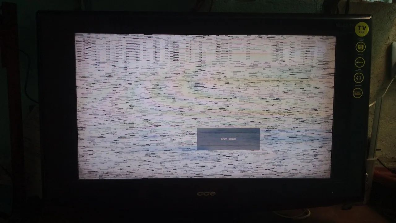 Tv CCE 24 polegadas. Lcd - Foto 2