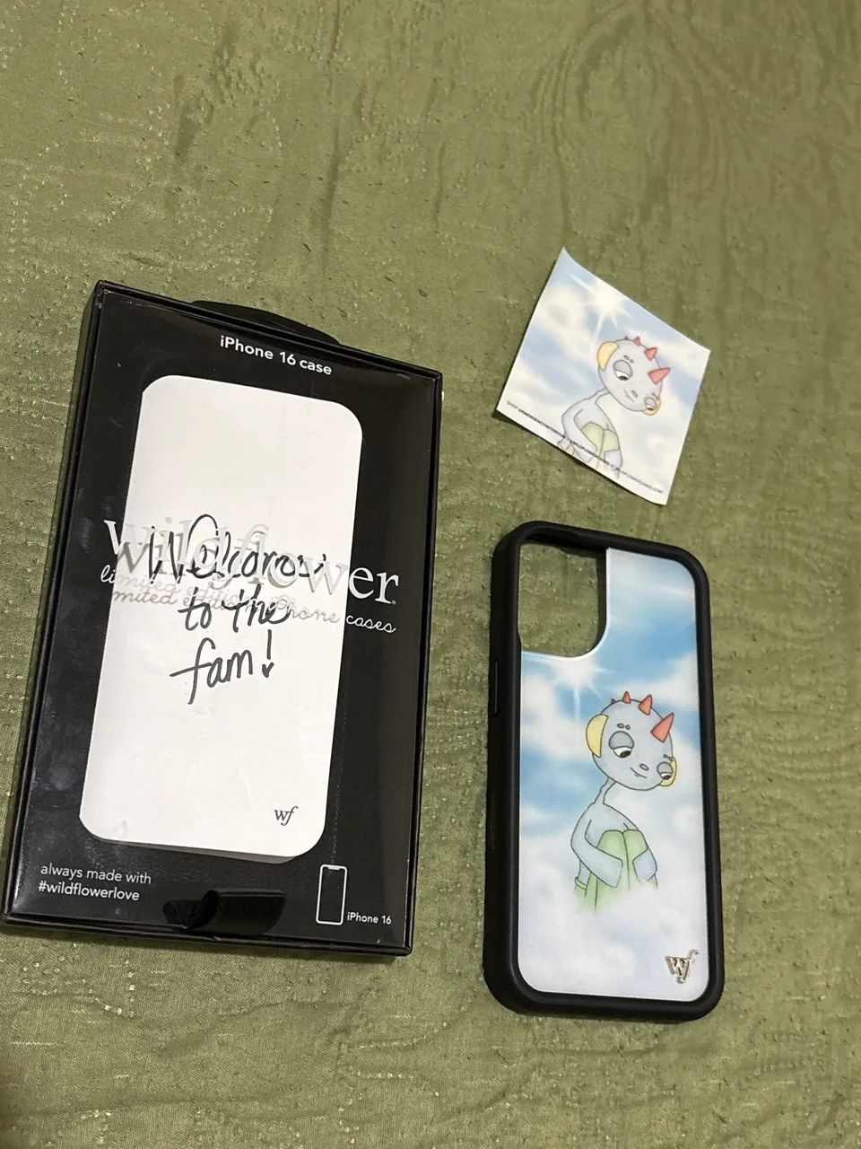 capa wildflower cases iphone 16 emergency intercom