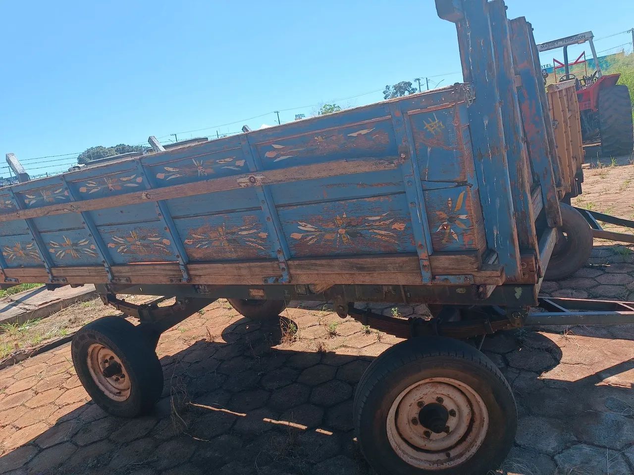 Carreta 4 toneladas